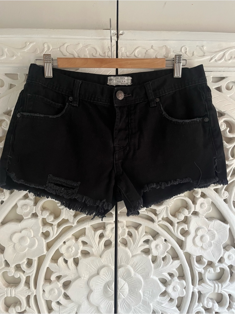 Free People Black Distressed Cutoff Denim Shorts Raw Hem W28